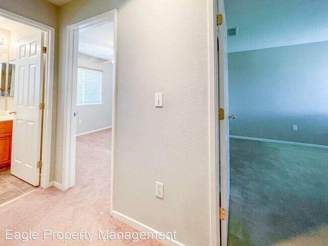 Building Photo - 3 br, 2.5 bath House - 4871 Timepiece Cir