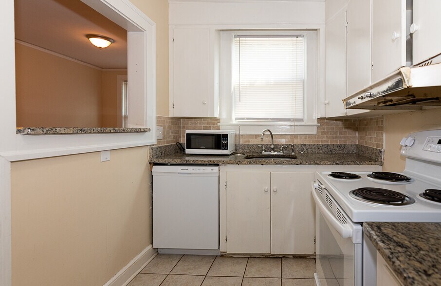 Building Photo - 450 Virginia St
