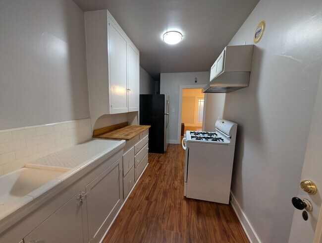 Building Photo - 92035th