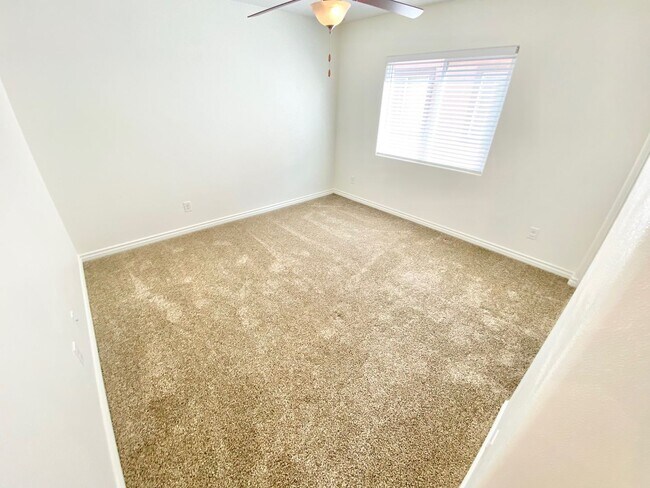Building Photo - Ultra-Efficient 3 Bed / 2.5 Bath Inspirada Home with Fully Paid-Off Solar Panels!
