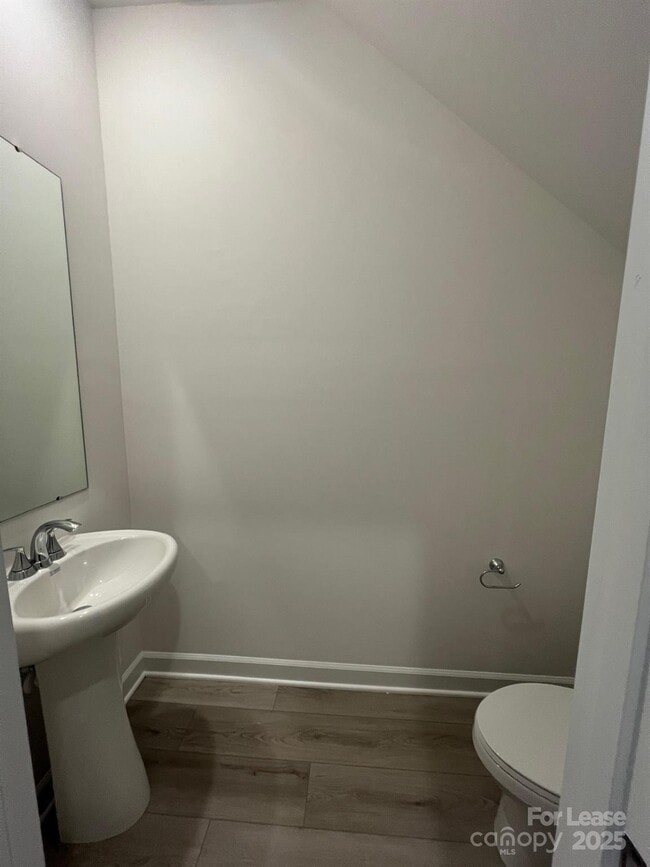 Building Photo - 1233 30th St Ln NE