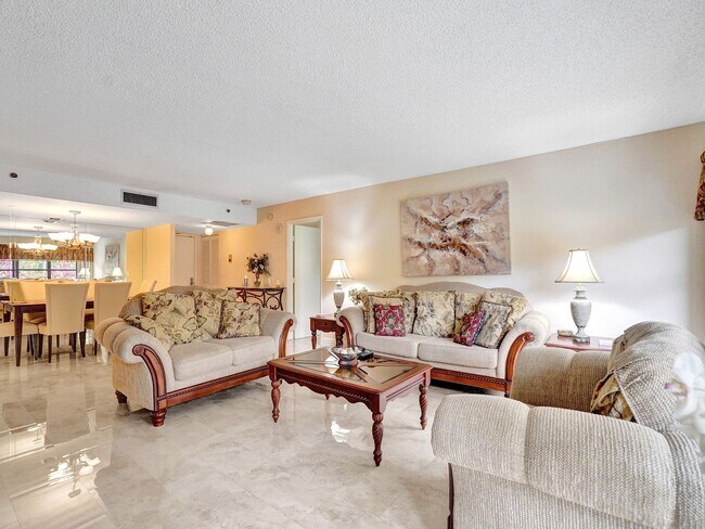 Primary Photo - 3200 Port Royale Dr S