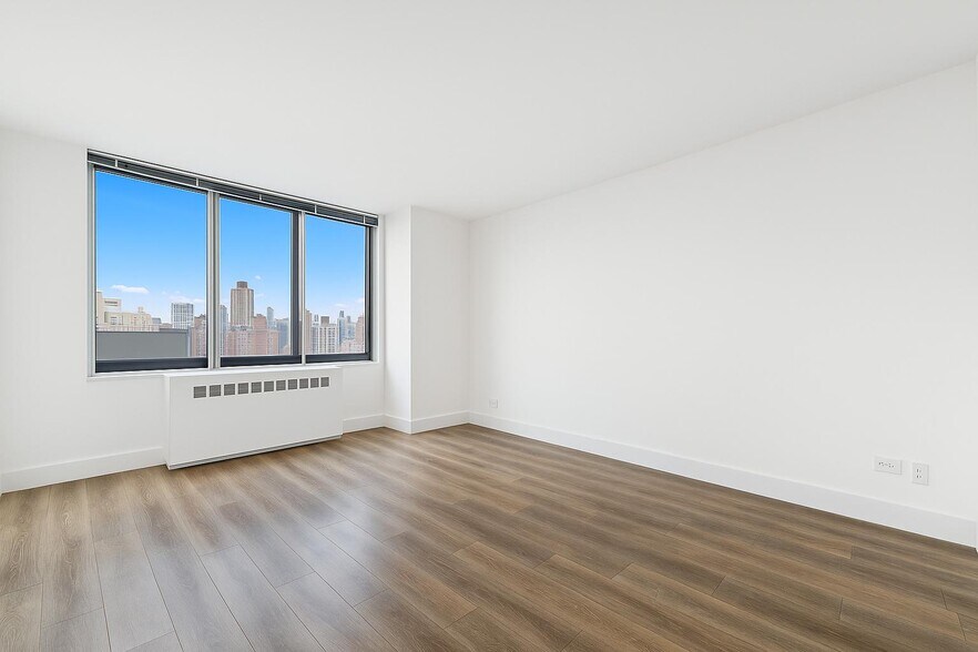 Building Photo - 1735 York Ave