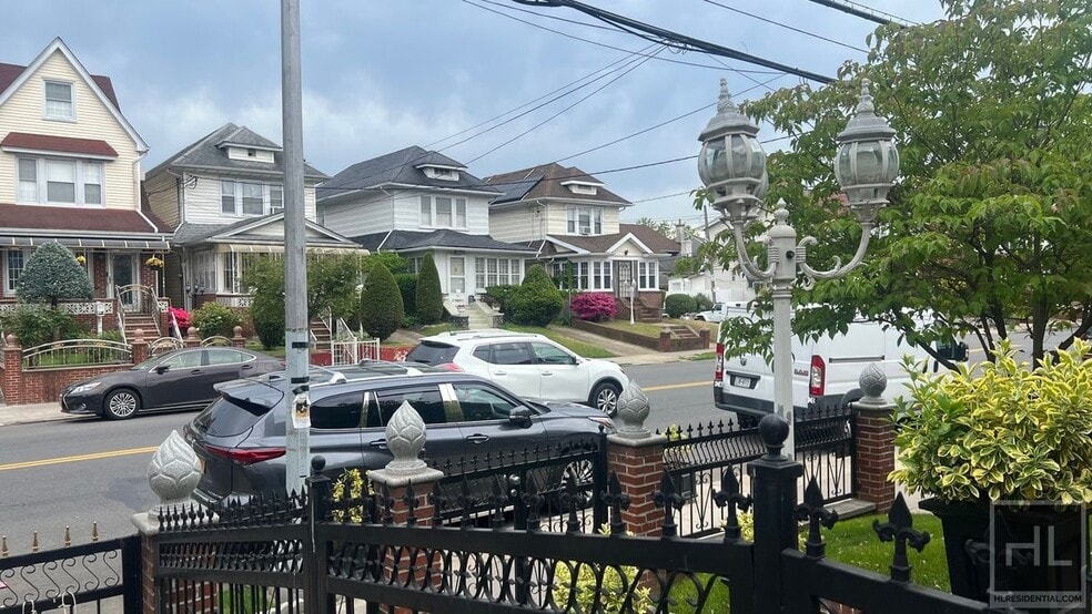 Building Photo - 3815 Farragut Rd