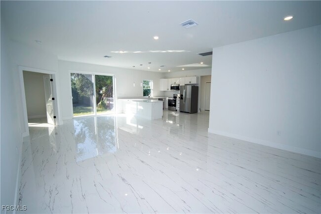 Building Photo - 18141 Wintergarden Ave