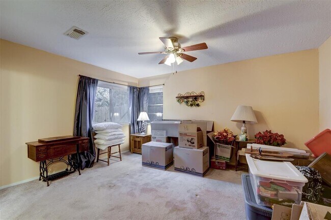 Building Photo - 16822 Rippling Mill Dr