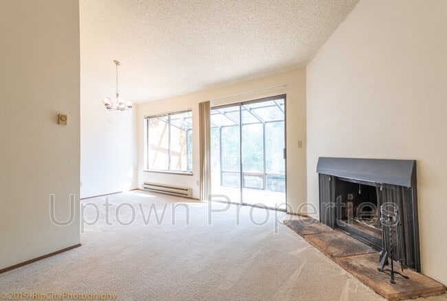 Primary Photo - 254 Cervantes Cir