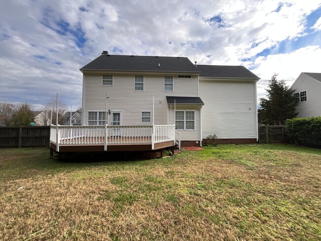 Building Photo - Beautiful 3 bed, 2.5 bath + Bonus room Loc...