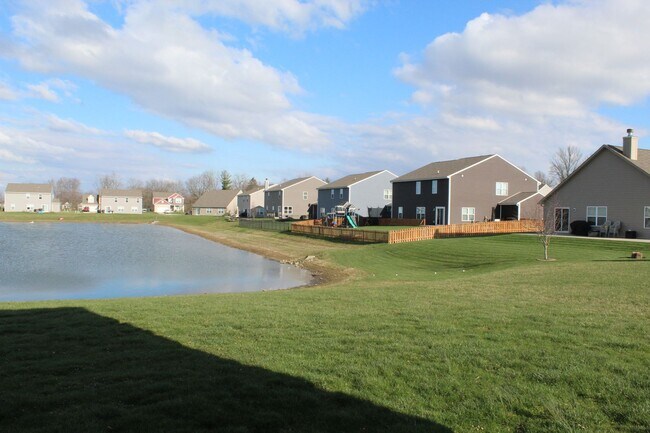 Building Photo - Spacious 5 Bedroom Home in Avon.