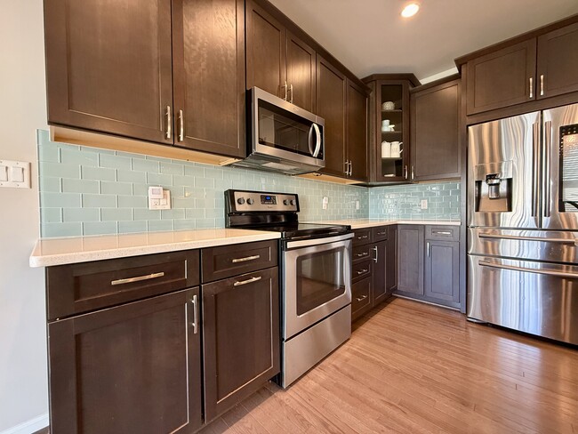 Building Photo - 2731 S Spurway Dr