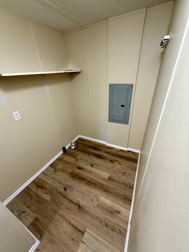 Building Photo - 41 Windy Hill Rd