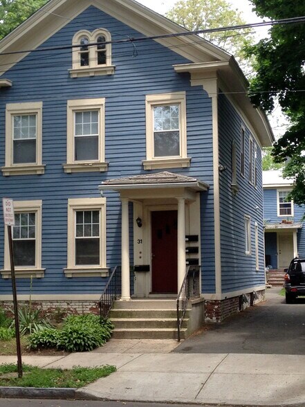 Primary Photo - 31 Edwards St