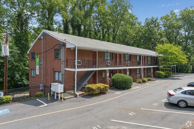 Building Photo - Lynnhaven Apartments