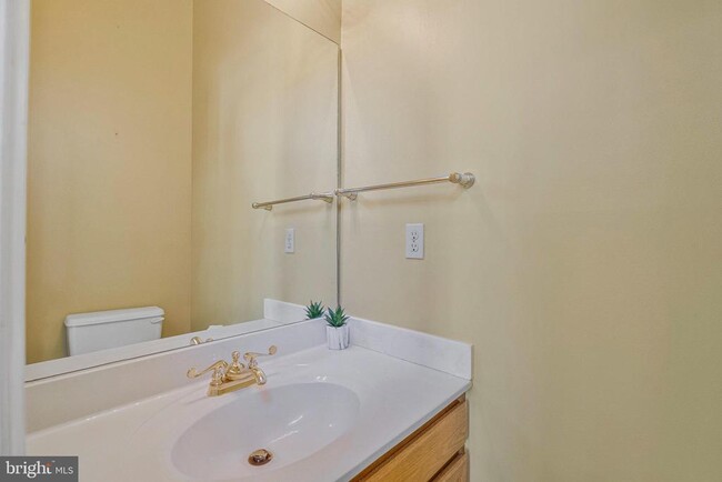 Building Photo - 4638 Luxberry Dr