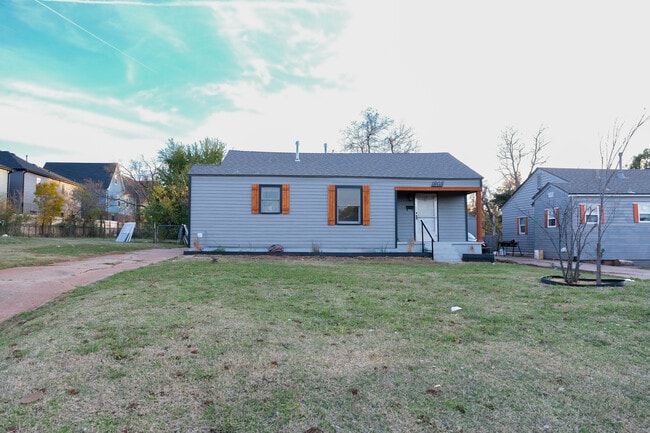 Building Photo - 1808 NW 40th St