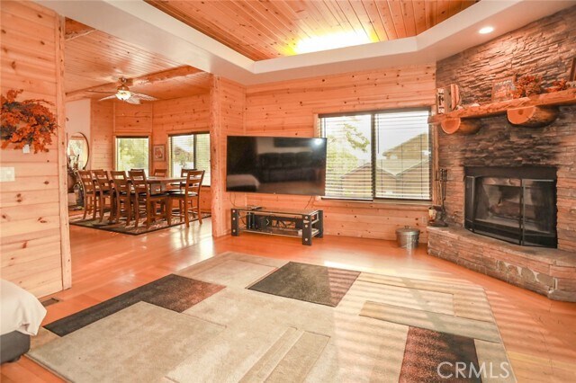 Building Photo - 351 Glenwood Dr