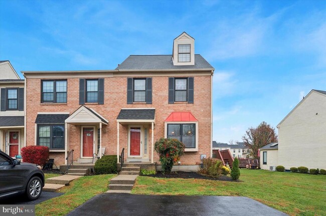 Building Photo - 25 Ruth Rd