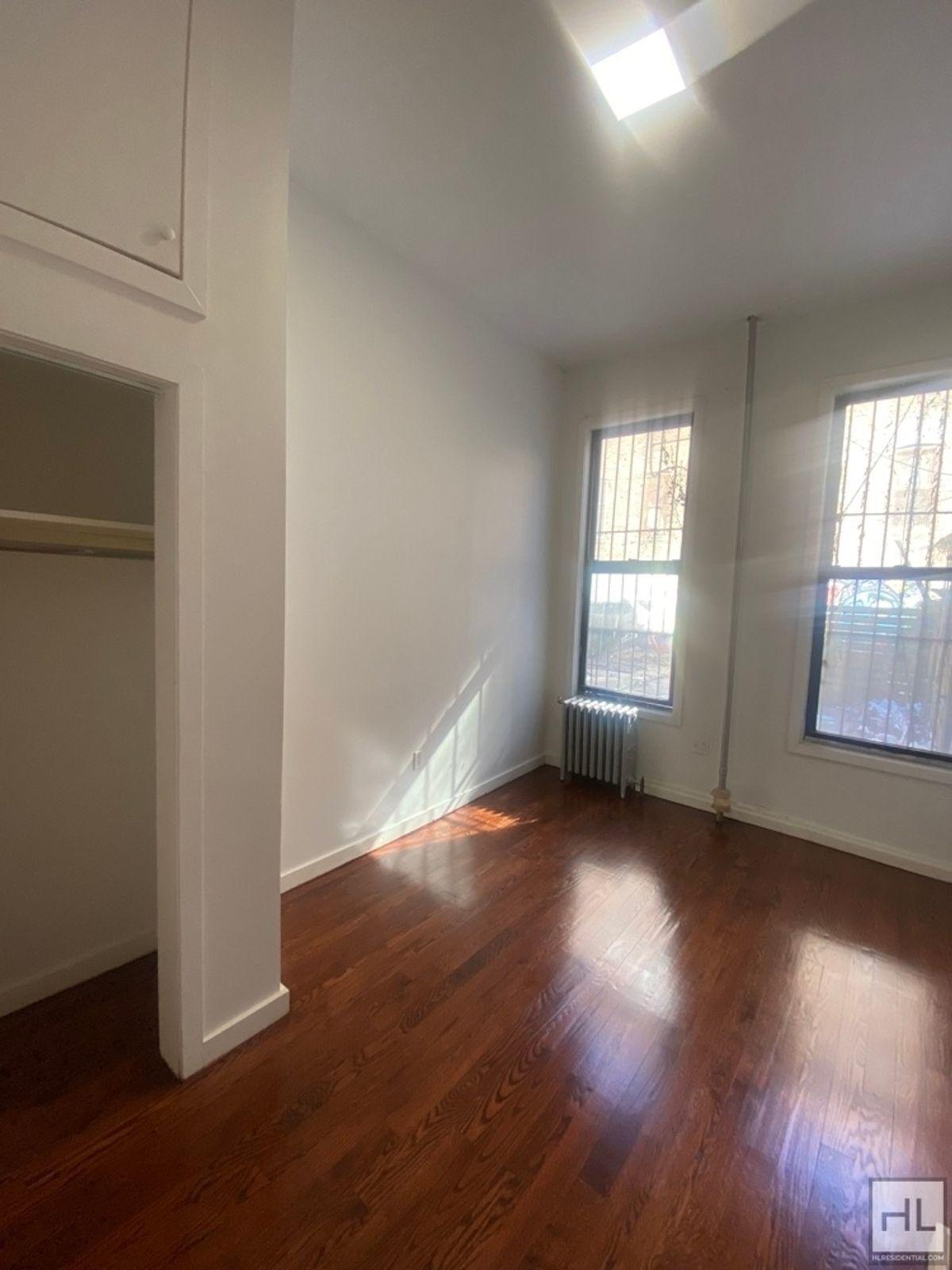 Building Photo - CENTRAL AVENUE / Spacious Bushwick 1 Bed 1-Bath