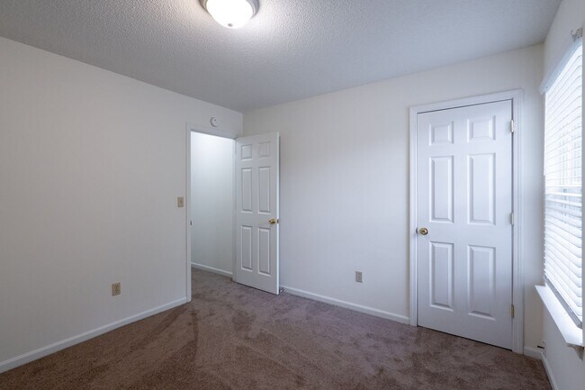 Building Photo - 4410-4412 Cheryl Ct.