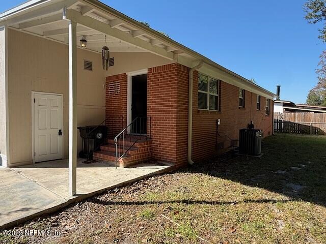 Building Photo - 2819 Robinette Dr