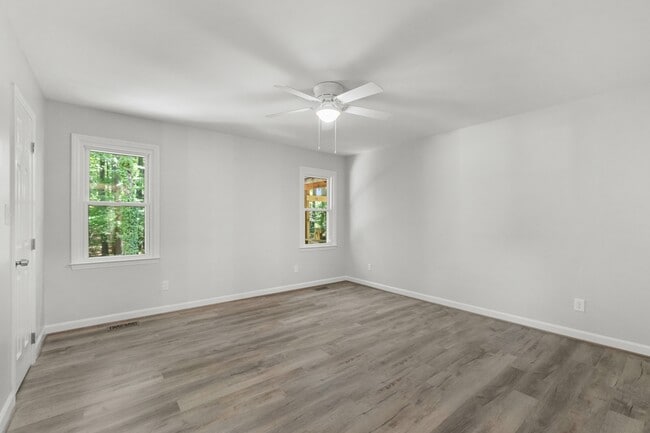 Building Photo - 3641 Meadow Creek Ln