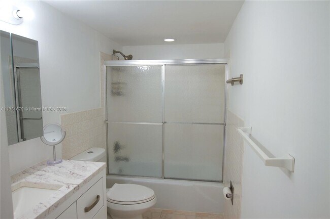 Building Photo - 1801 S Ocean Dr