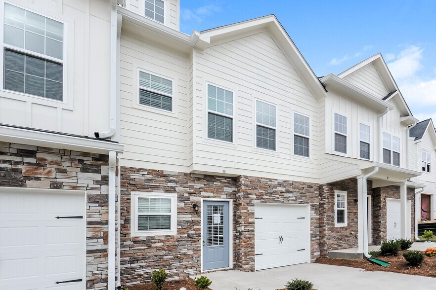 Building Photo - 16 Jackson Ct