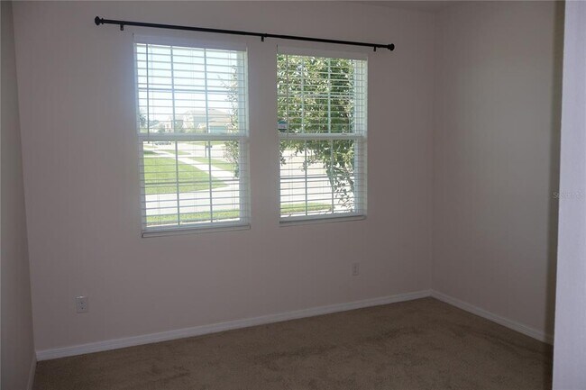 Building Photo - 5033 SW 56th St