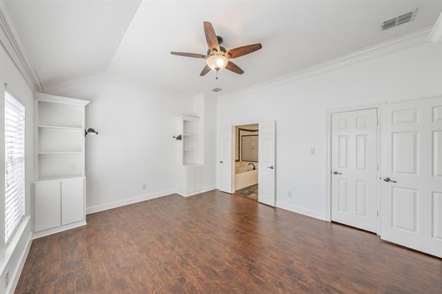 Building Photo - 4213 Wycliff Ave