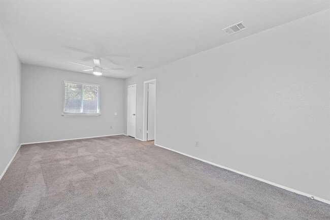 Building Photo - 3930 Leafield Dr