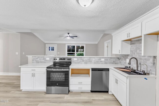 Building Photo - Build Equity While Leasing - Lease and Own...