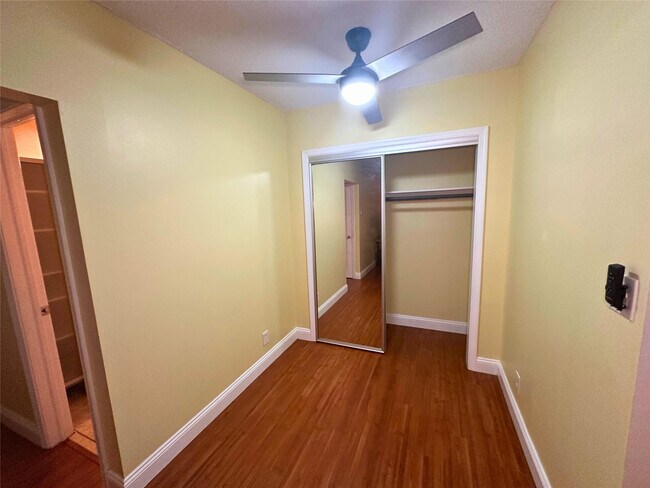 Building Photo - 2171 NE 66th St