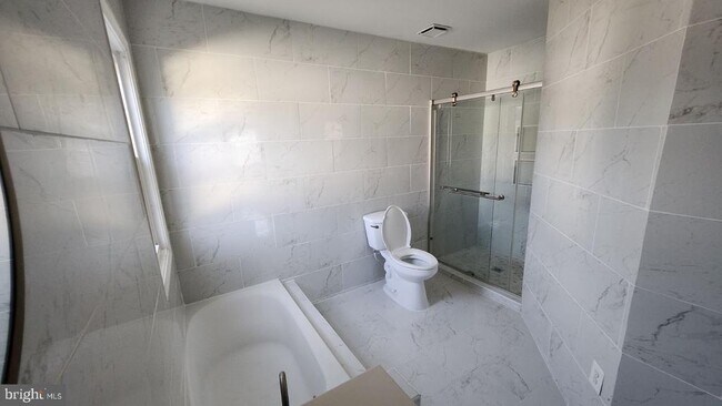 Building Photo - 13005 Bressler Way