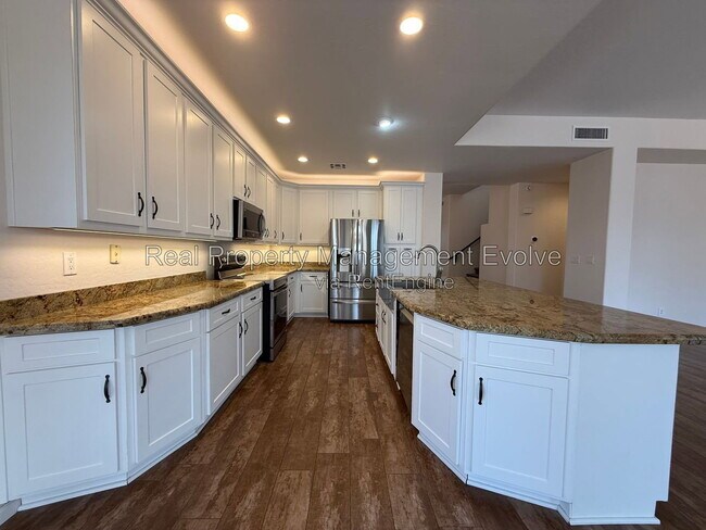 Building Photo - 1234 W Remington Dr