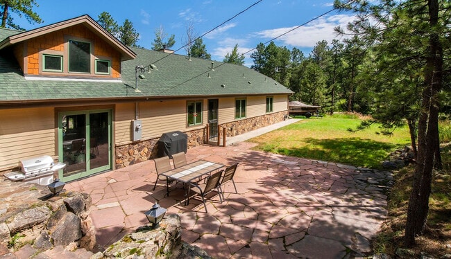 Building Photo - 28940 Golf Way