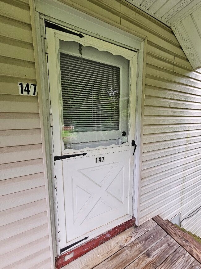 Building Photo - 147 Capperella Dr