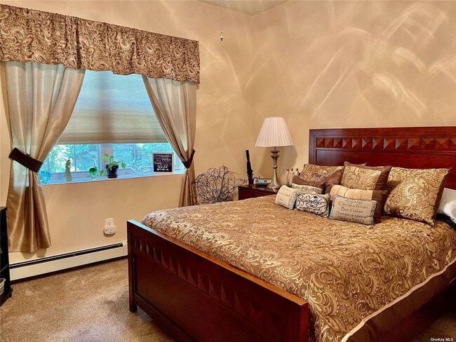 Building Photo - 27 Sarah Ct