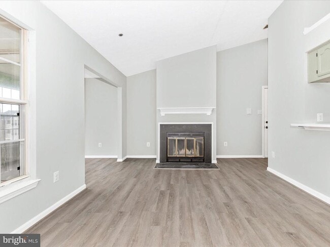 Building Photo - 615 Himes Ave