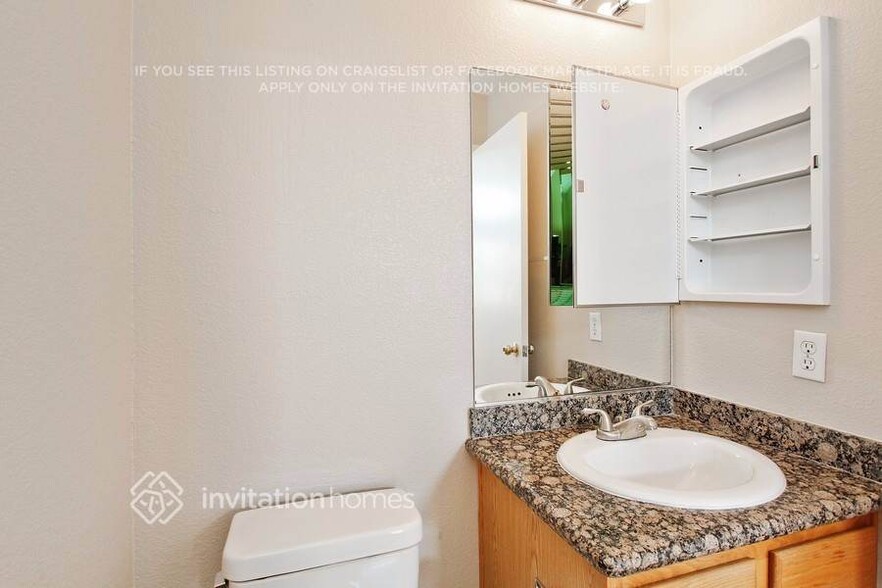 Building Photo - 6553 Bush Clover Ln