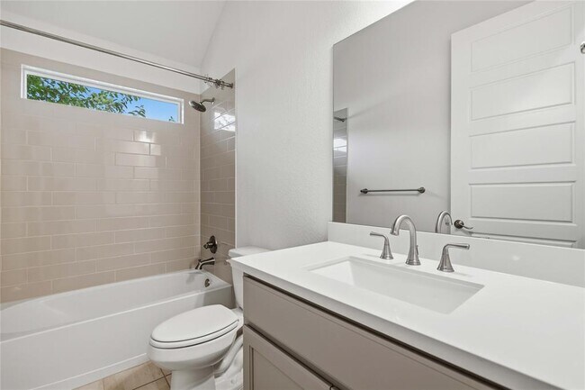 Building Photo - 401 Sitlington Ln