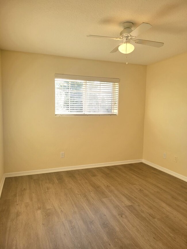 Building Photo - 4 Bedroom House in Eagle Creek, Lake Nona