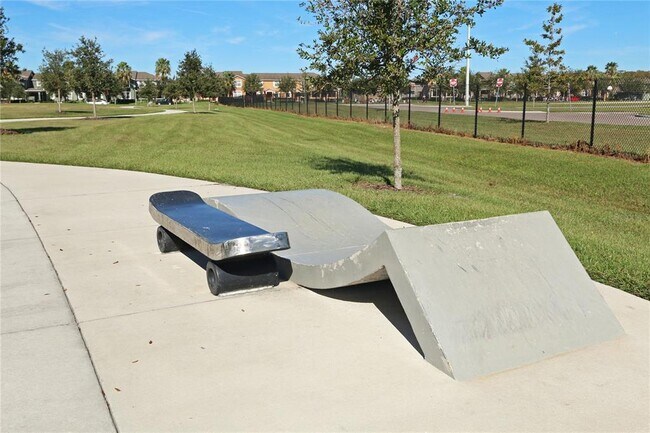 Building Photo - 14239 Avenue of the Groves