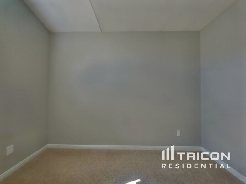 Building Photo - 485 E 1250 S