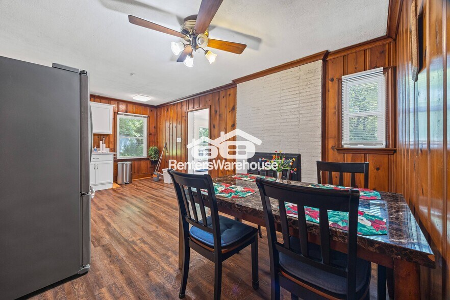 Building Photo - 5025 Lochlain Dr