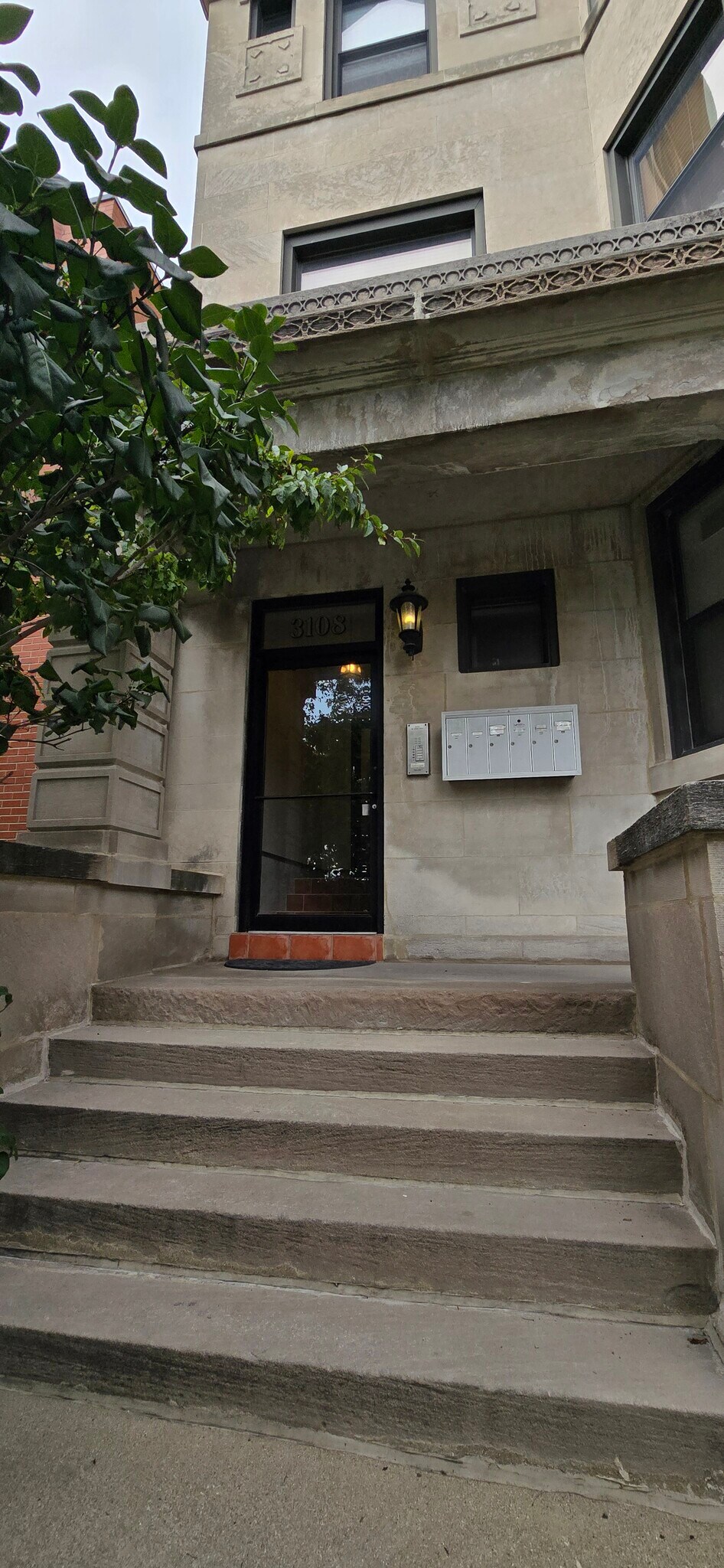 Building Photo - 3108 W Logan Blvd