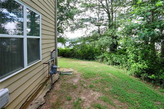 Building Photo - 7116 Blairs View Dr