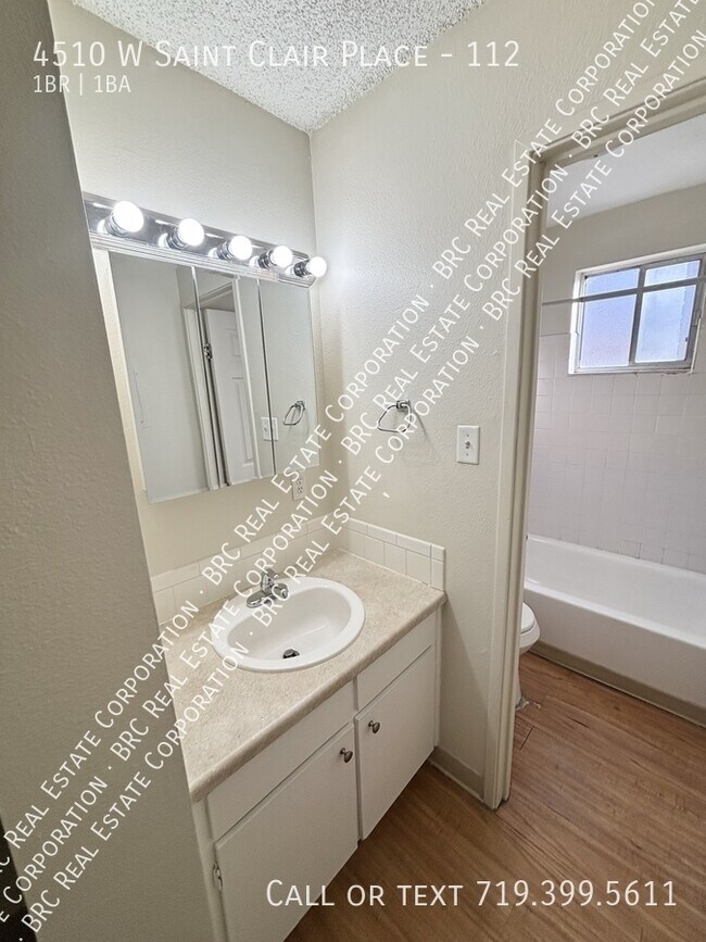 Building Photo - 4510 W St Clair Pl