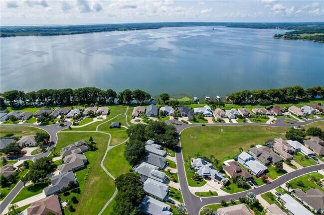 Building Photo - Stunning Custom Rental in Gated 55+ Royal ...