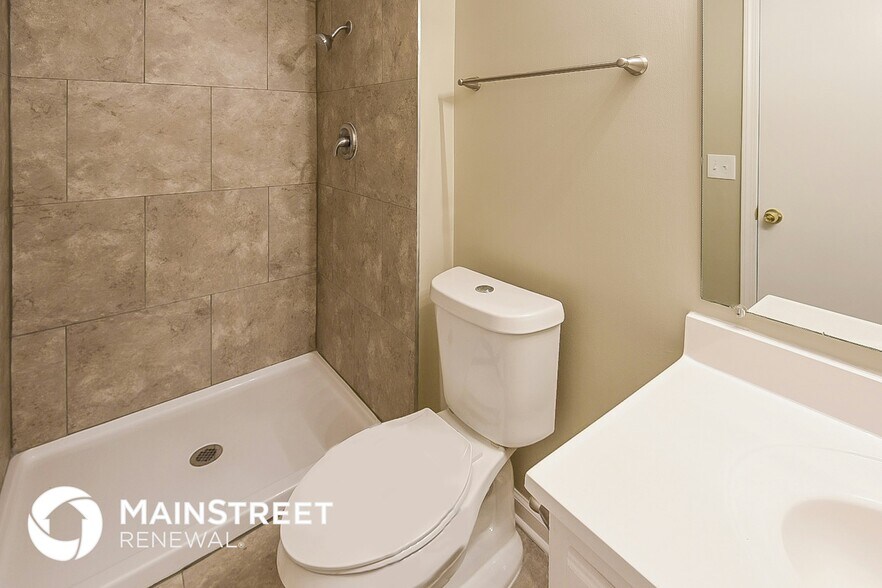 Building Photo - 104 Frank St