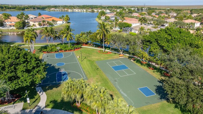 Building Photo - 1012 Fairfield Meadows Dr